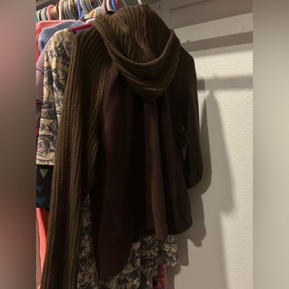 XL brown light zipper jacket with hood - Picture 3 of 3